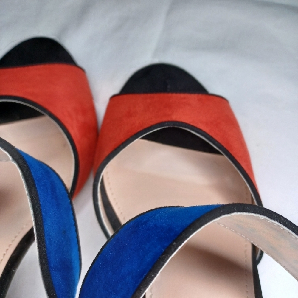 Eloquii Women's Blue and Orange Sandals - Picture 15 of 16